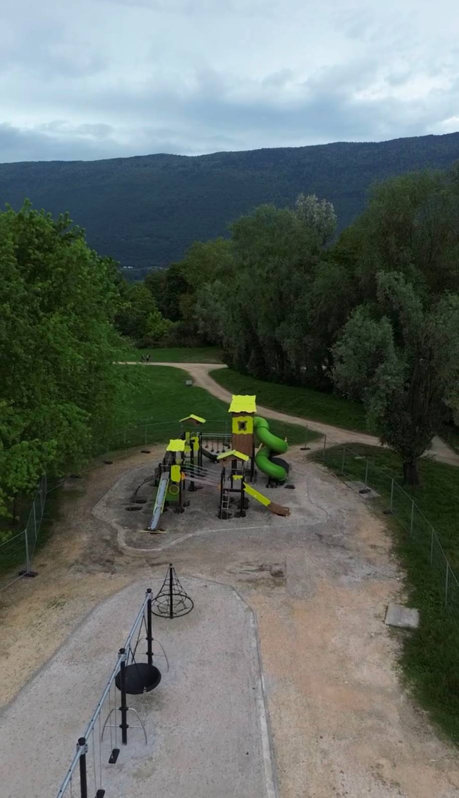 Structures & jeux — chantier RDJ Presta