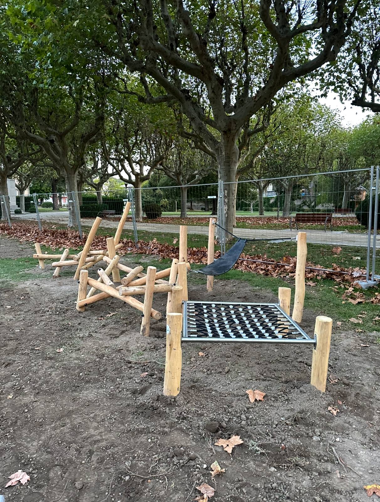 Structures & jeux — chantier RDJ Presta